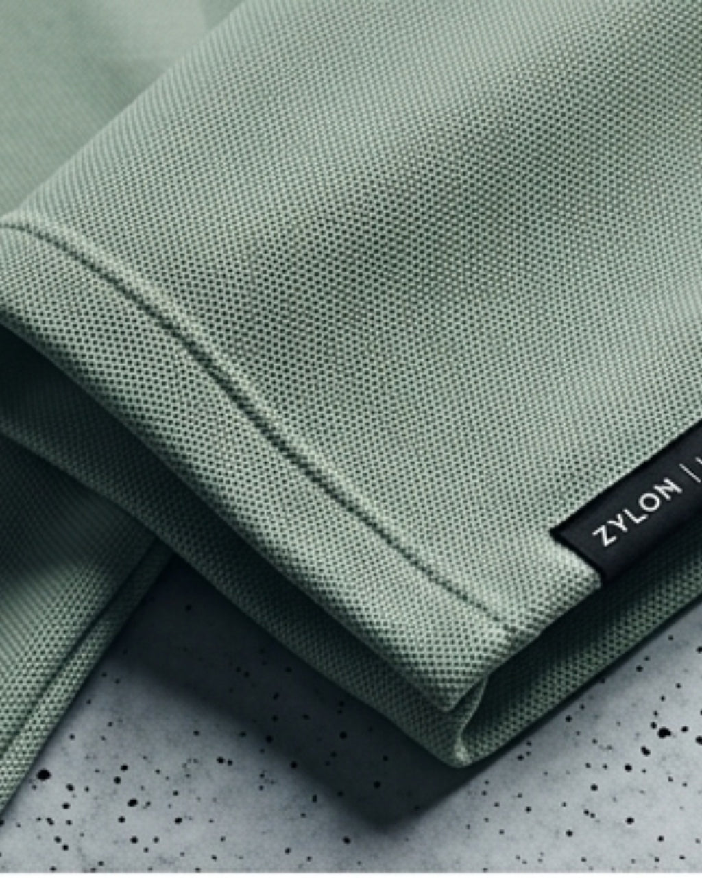 Zylon Heavy Knit Quarter-Zip Polo | Sage Green
